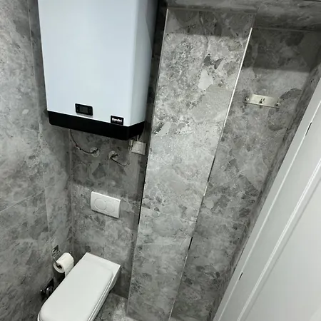 Oasis Golem (Tirana)